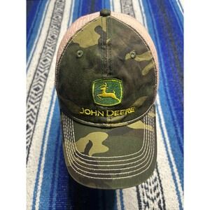 john deere Camouflage and pink snapback hat